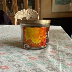NWT Bath & Body Works Leaves 3-Wick Candle 14 oz Cozy Scent